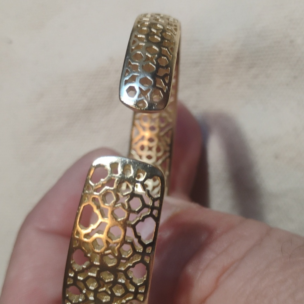 Kendra Scott UMA Cuff Bracelet - Picture 6 of 7